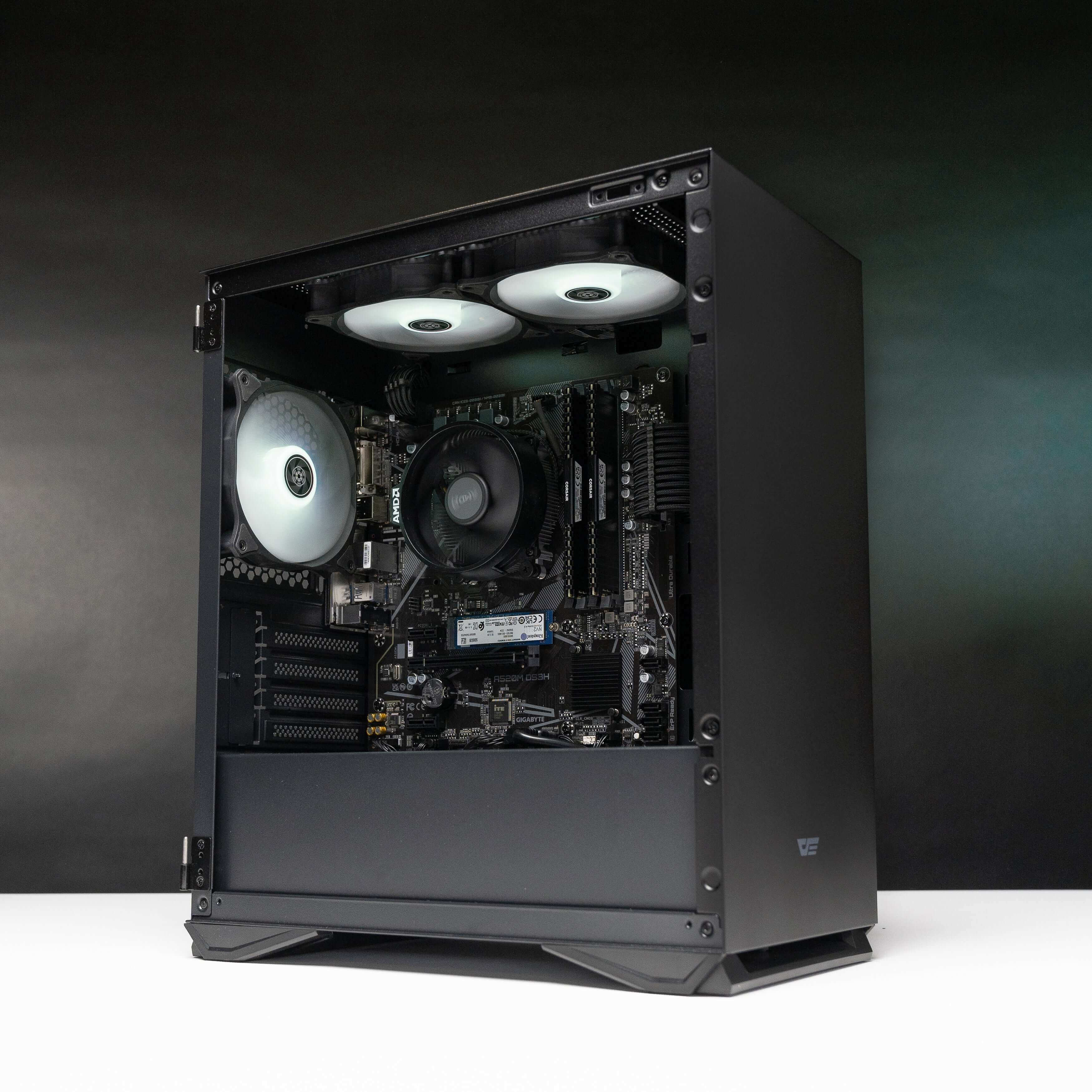 Side view of the powerful Arrow LVL 12 Gaming PC